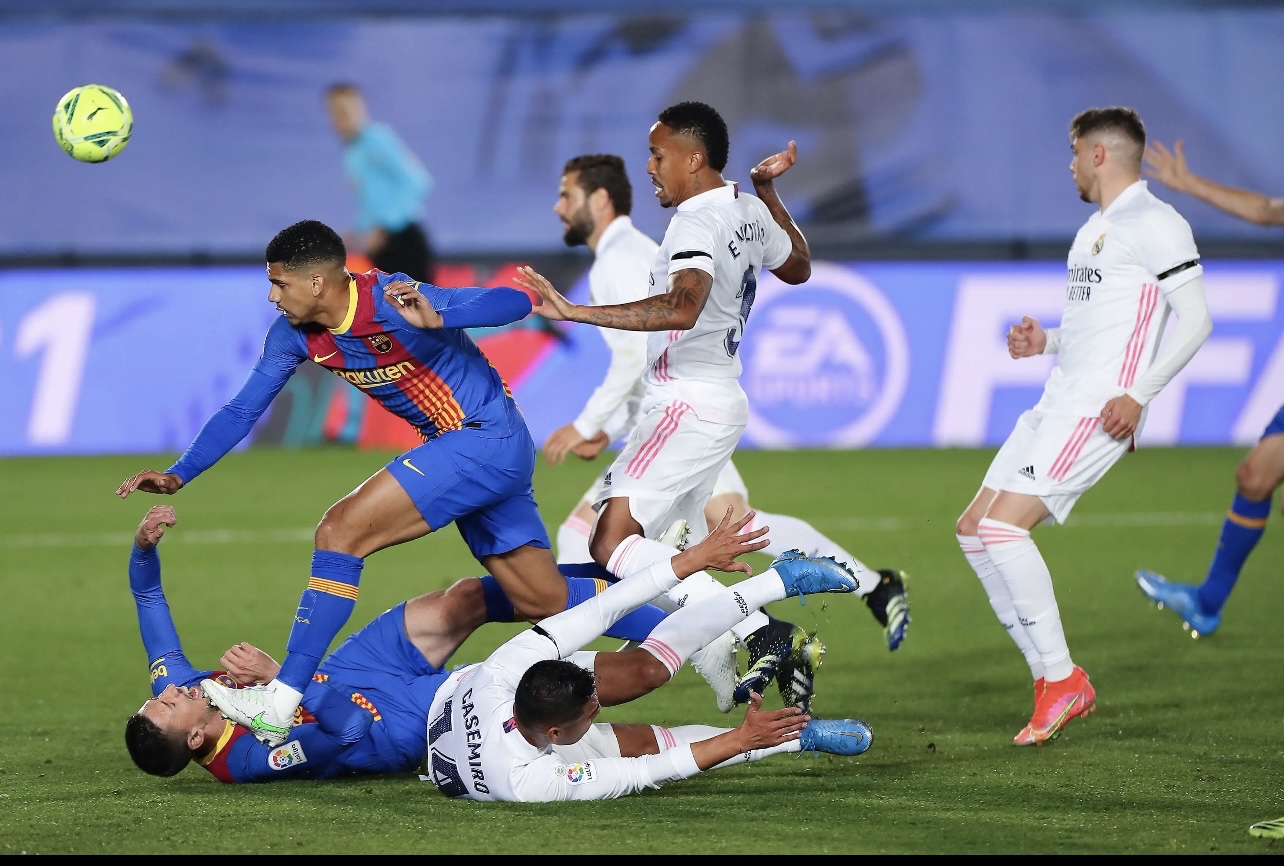 英雄联盟S15赛竞猜-包含西甲今晚走向成谜，皇家社会绝杀压哨，球迷炸锅，阵容厚度经受考验的词条